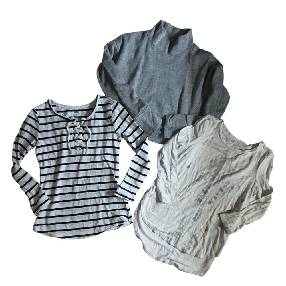 Girls active wear bundle- 2 tops, crop pullover, tennis skirt & shorts 6/7